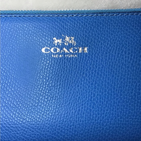 Coach Vibrant Blue Leather Wristlet Double Zip Wallet - Picture 4 of 10